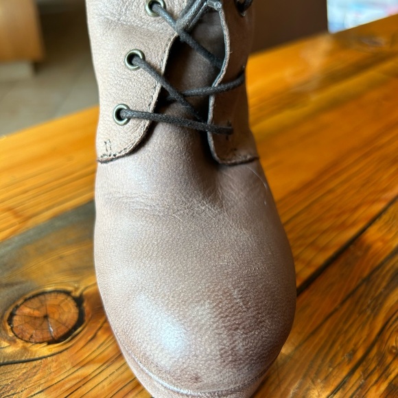 Steve Madden Raspy Boots - Picture 4 of 6